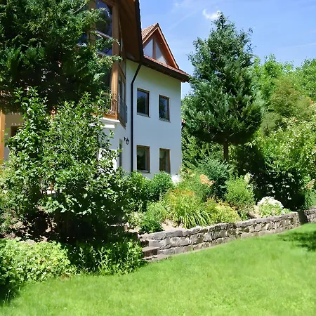 Naturferienwohnung Am Lautergarten Апартаменты *